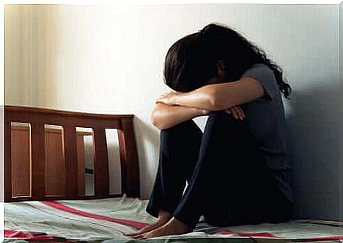 A woman suffering from perinatal psychosis